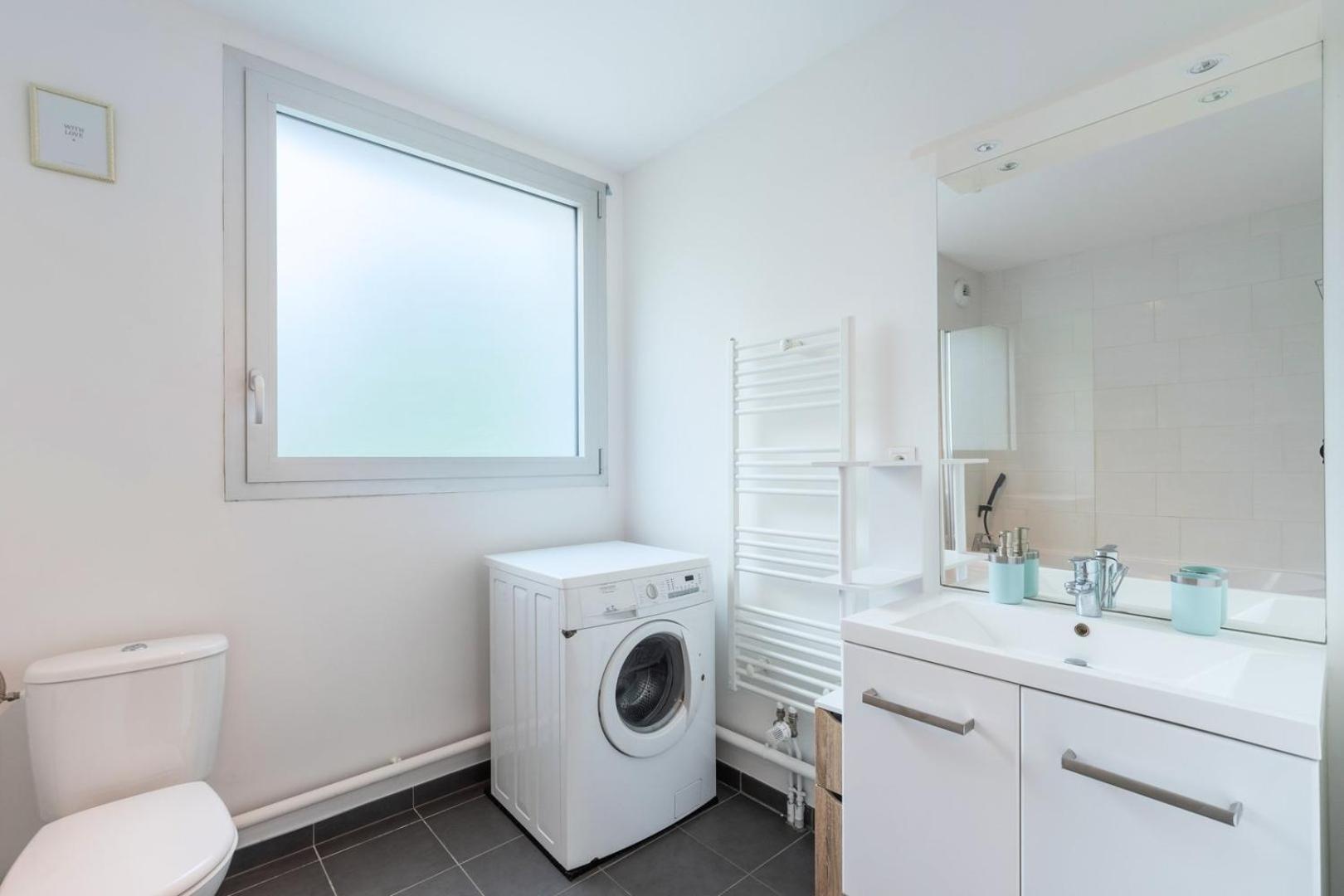 Apartment Near Metro With Parking & Balconies Lille Exterior foto