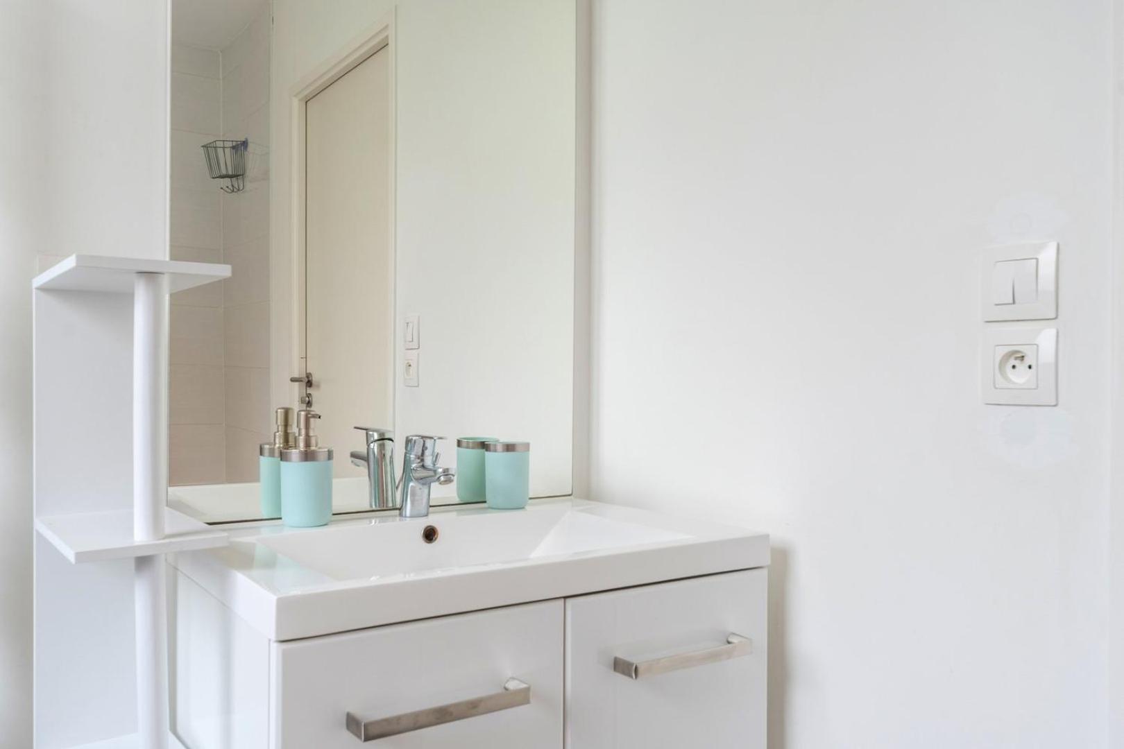 Apartment Near Metro With Parking & Balconies Lille Exterior foto